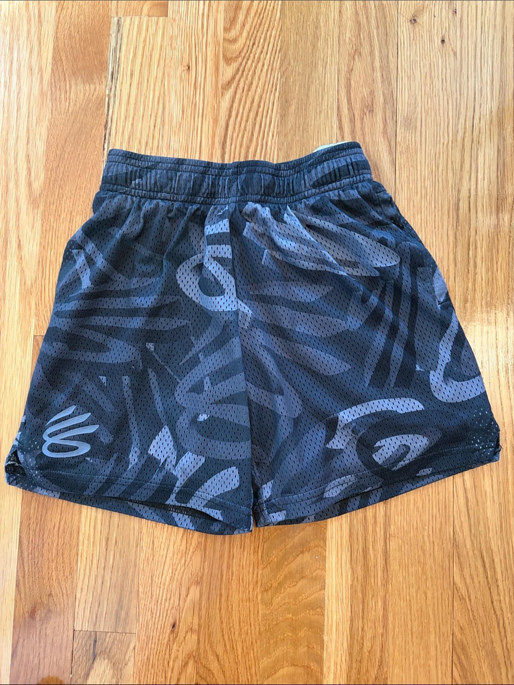 Under Armour Black & Gray Patterned Boys' Athletic Shorts